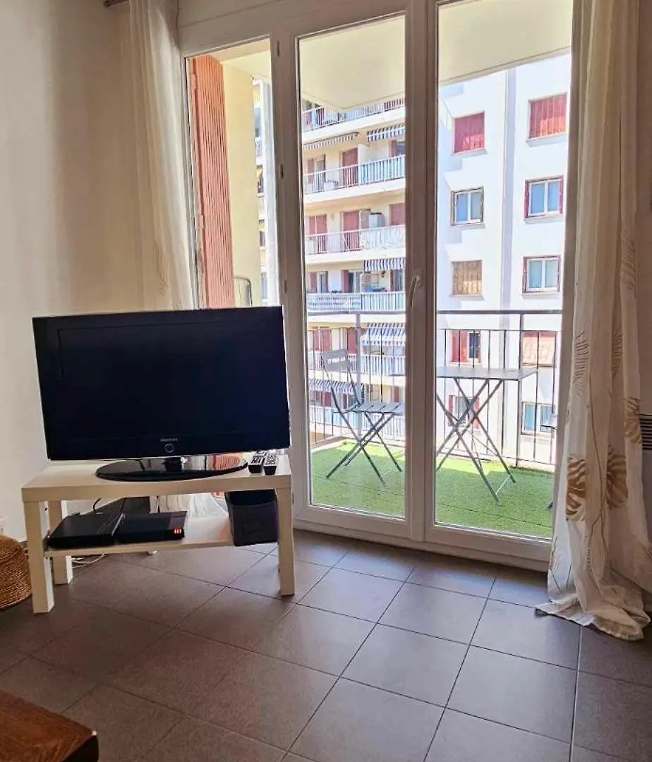 Apartament T2 Dernier Etage Avec Terrasse 5 Min De La Mer Nicea